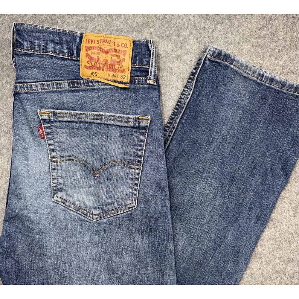 Levis 505 Regular Fit Straight Leg Mens 34x32 Medium Wash Classic Fit Denim 2017